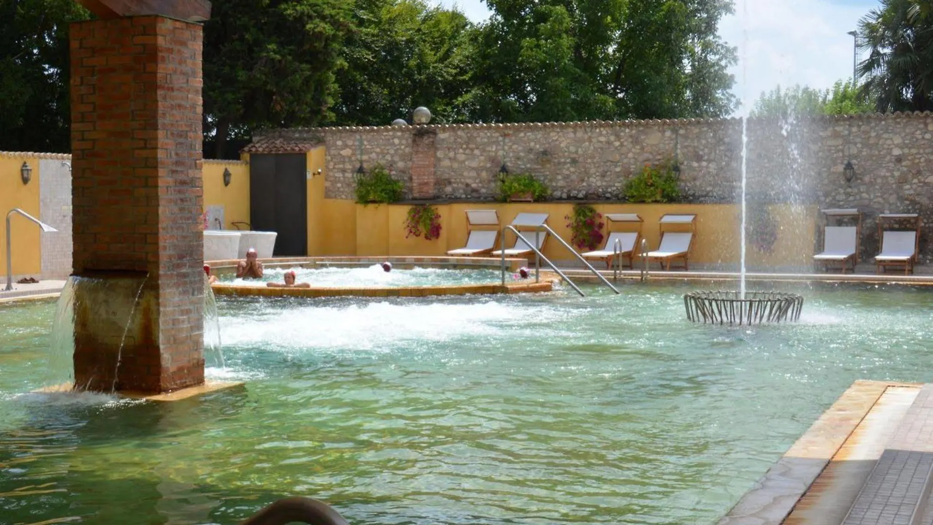 Parco Termale Di Villa Dei Cedri Lazise Szálloda